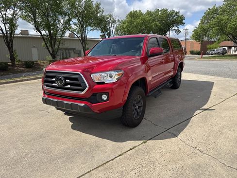 Used 2021 Toyota Tacoma SR5 image 9