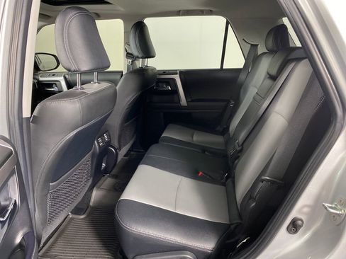 Certified 2024 Toyota 4Runner SR5 Premium image 31