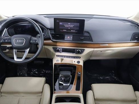 Certified 2023 Audi Q5 2.0T Premium Plus w/ Premium Plus Package AWD/4WD image 8