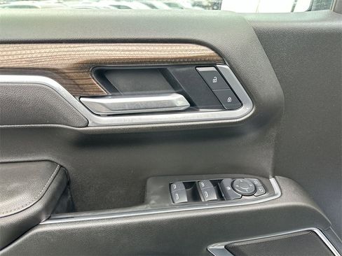 Used 2025 Chevrolet Silverado 1500 LT image 13