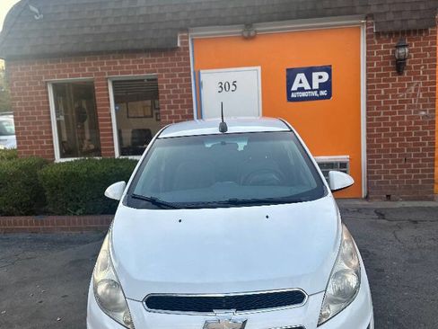 Used 2015 Chevrolet Spark LT image 5