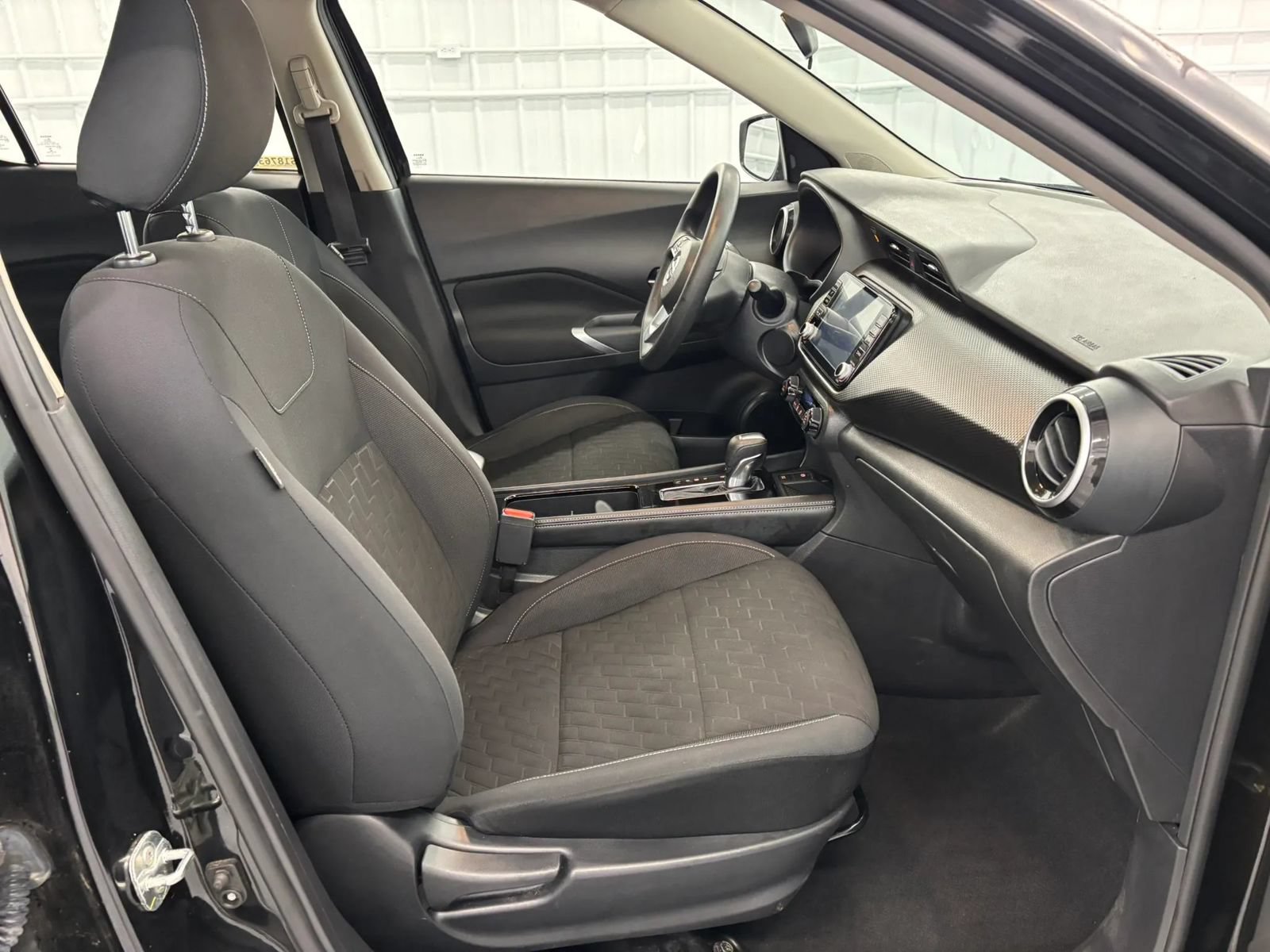 Used 2021 Nissan Kicks SV FWD image 30