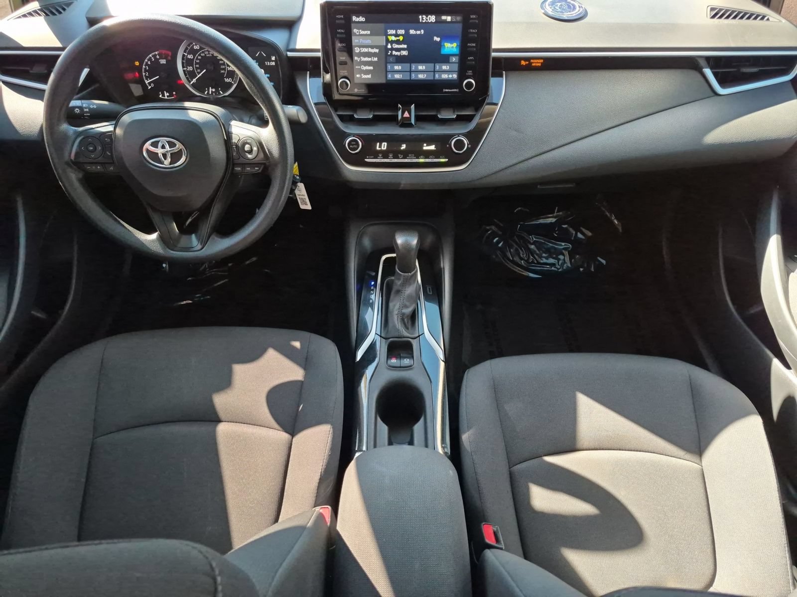 Used 2022 Toyota Corolla LE FWD image 27