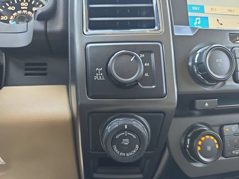 Used 2018 Ford F150 XLT w/ Equipment Group 302A Luxury AWD/4WD image 28