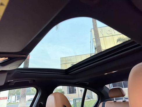 Used 2022 BMW M340i w/ Driving Assistance Package image 10