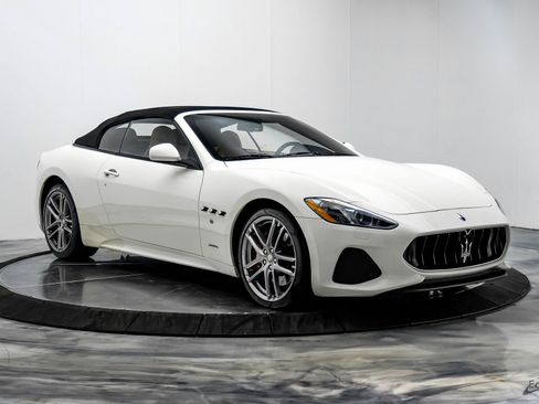Used 2018 Maserati GranTurismo Sport image 27