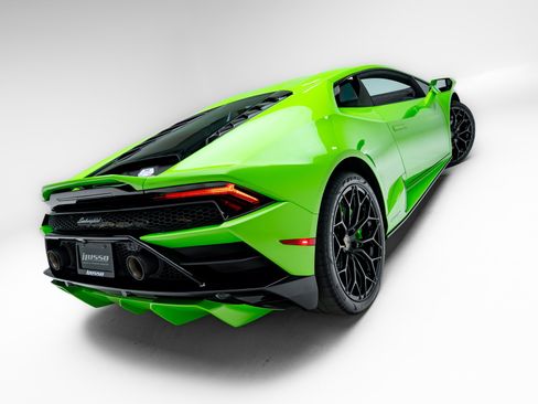 Used 2022 Lamborghini Huracan EVO RWD image 51
