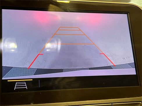 Used 2021 Chevrolet Equinox Premier w/ LPO, Floor Liner Package image 26