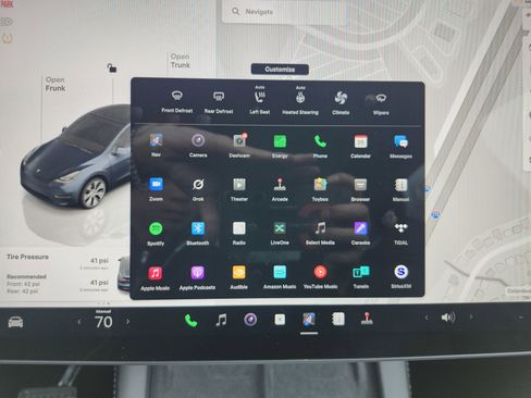 Used 2024 Tesla Model Y Long Range image 35