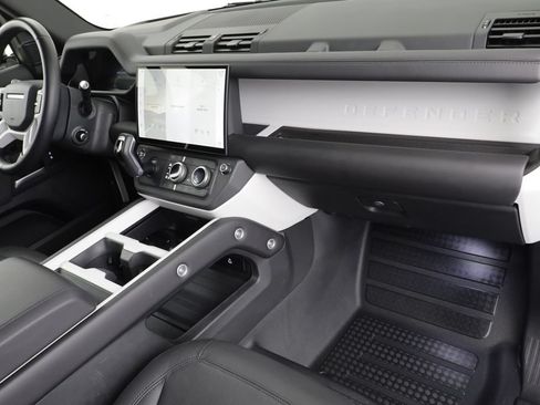 Certified 2026 Land Rover Defender 110 S AWD/4WD image 21