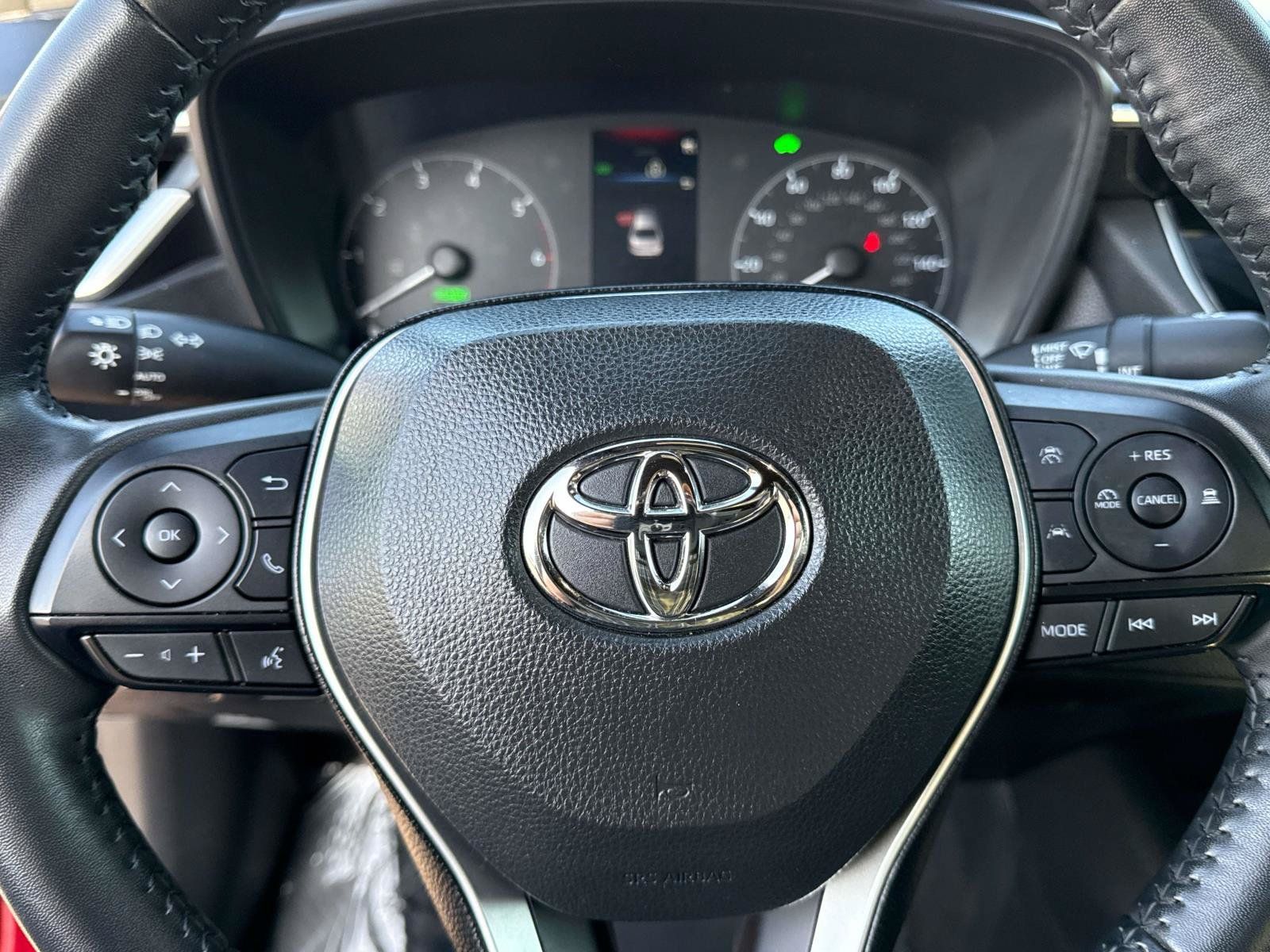 Used 2024 Toyota Corolla SE w/ SE Package FWD image 25