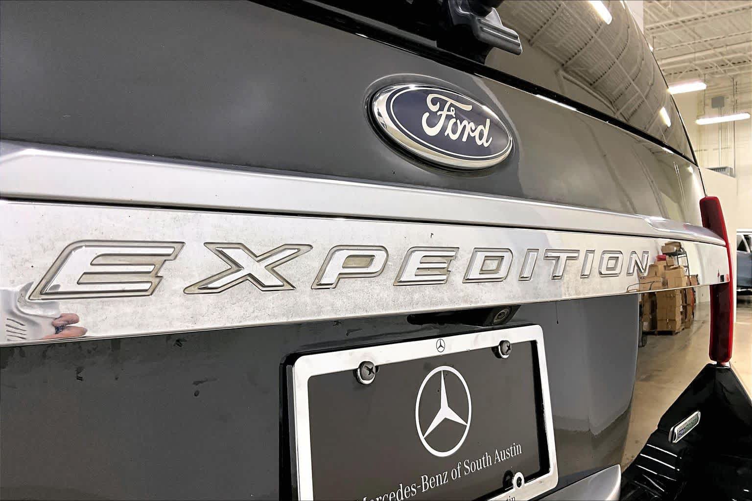 Used 2015 Ford Expedition Platinum AWD/4WD image 29