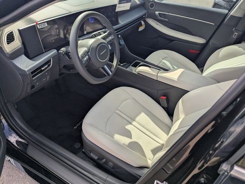 Certified 2024 Hyundai Sonata SEL image 9