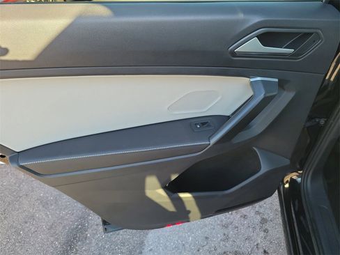 Used 2024 Volkswagen Tiguan S image 11