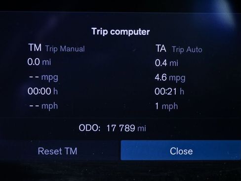 Certified 2023 Volvo XC60 B5 Ultimate w/ Climate Package FWD image 14