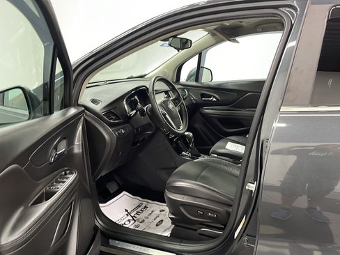 Used 2017 Buick Encore Preferred FWD image 2