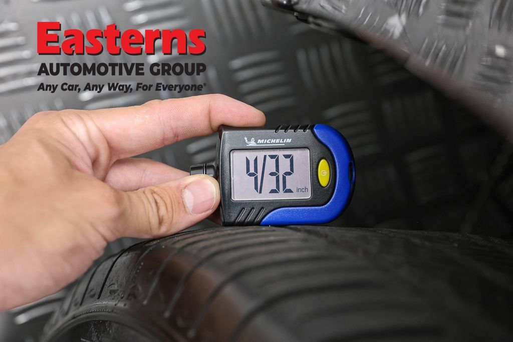 Used 2023 Chrysler 300 S RWD image 29