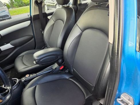 Used 2016 MINI Cooper 4-Door Hardtop FWD image 2
