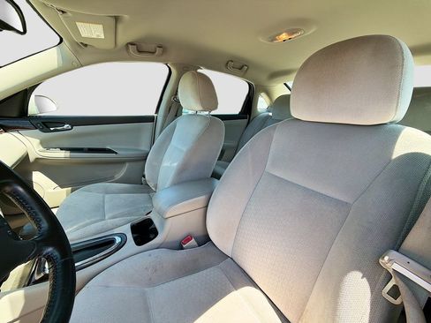 Used 2014 Chevrolet Impala Limited LS FWD image 13