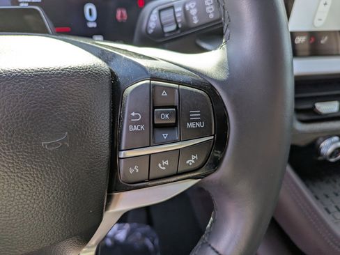 Certified 2025 Ford Explorer Platinum w/ Ultimate Package image 21