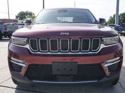 Used 2023 Jeep Grand Cherokee Limited AWD/4WD image 12