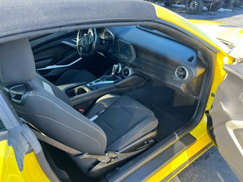 Used 2016 Chevrolet Camaro LT image 8