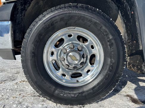 Used 2002 Chevrolet Silverado 1500 LT w/ Off-Road Skid Plate Pkg image 13