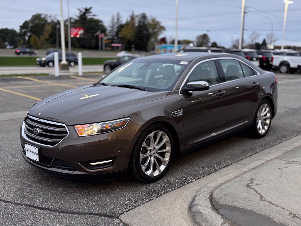 Used 2015 Ford Taurus Limited w/ Equipment Group 301A FWD image 41