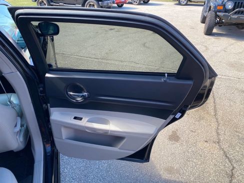 Used 2005 Dodge Magnum R/T w/ Convenience Group II image 47