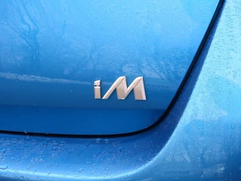 Used 2017 Toyota Corolla iM image 7