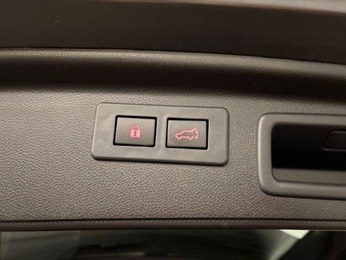 Used 2021 Subaru Forester Premium image 11