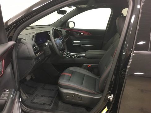 Used 2024 Chevrolet Traverse RS w/ LPO, Floor Liner Package image 17