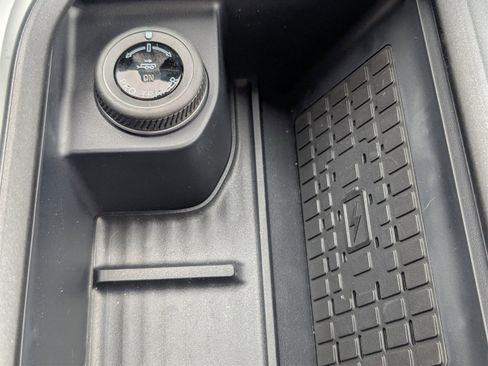 New 2025 Ford Expedition Max Platinum w/ Driver's Package image 21