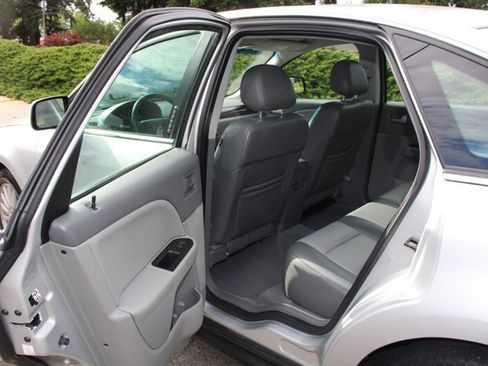 Used 2005 Mercury Montego Premier FWD image 14