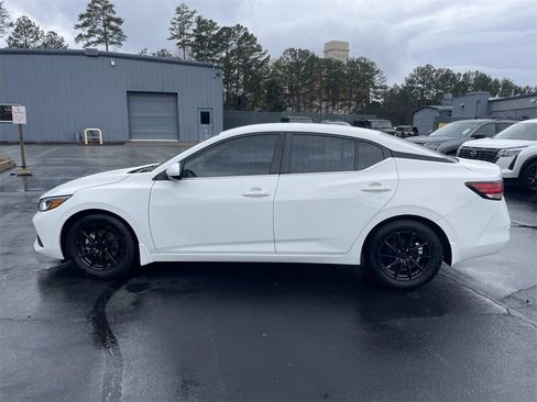 Used 2023 Nissan Sentra S image 6