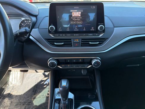 Certified 2025 Nissan Altima 2.5 SR image 14