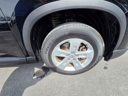 Used 2023 Honda Pilot LX image 28