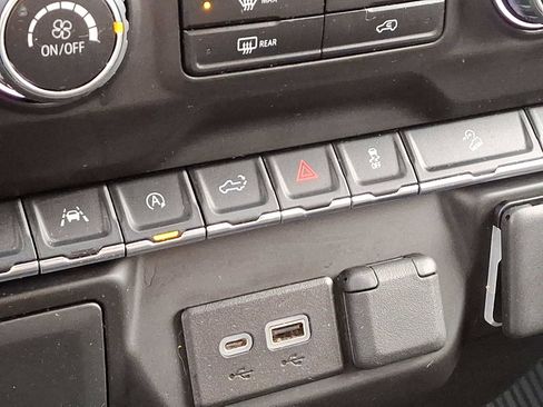 Used 2023 Chevrolet Silverado 1500 Custom Trail Boss image 23