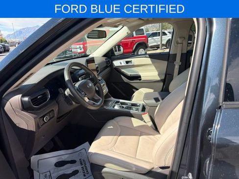 Used 2023 Ford Explorer Platinum w/ Technology Package AWD/4WD image 21