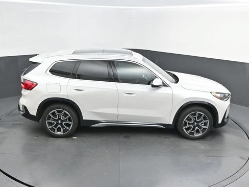 New 2026 BMW X1 xDrive28i w/ Technology Package AWD/4WD image 39