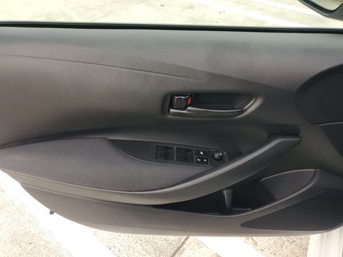 Used 2023 Toyota Corolla LE image 18