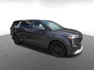 Used 2026 Kia Carnival FWD video 2