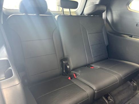 Used 2025 Buick Enclave Sport Touring w/ Power Package image 13