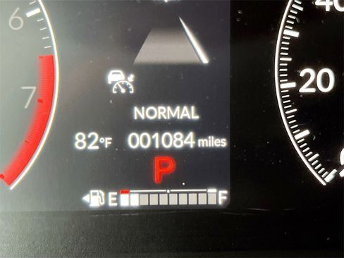 Used 2025 Honda Pilot EX-L image 12