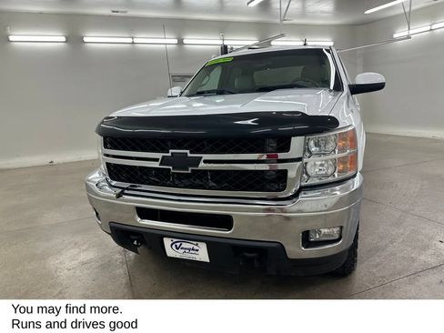 Used 2011 Chevrolet Silverado 2500 LTZ w/ Snow Plow Prep Package AWD/4WD image 5