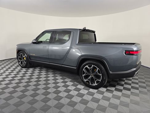 Used 2023 Rivian R1T Adventure image 3