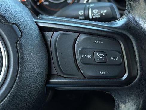 Used 2022 Jeep Wrangler Unlimited Sport image 29