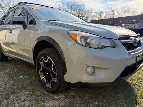 Used 2015 Subaru Crosstrek 2.0i Premium w/ Moonroof Package image 4