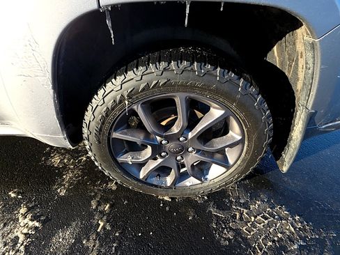 Used 2021 Jeep Grand Cherokee High Altitude image 8