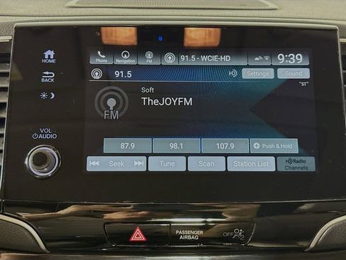 Used 2022 Honda Pilot Touring image 15